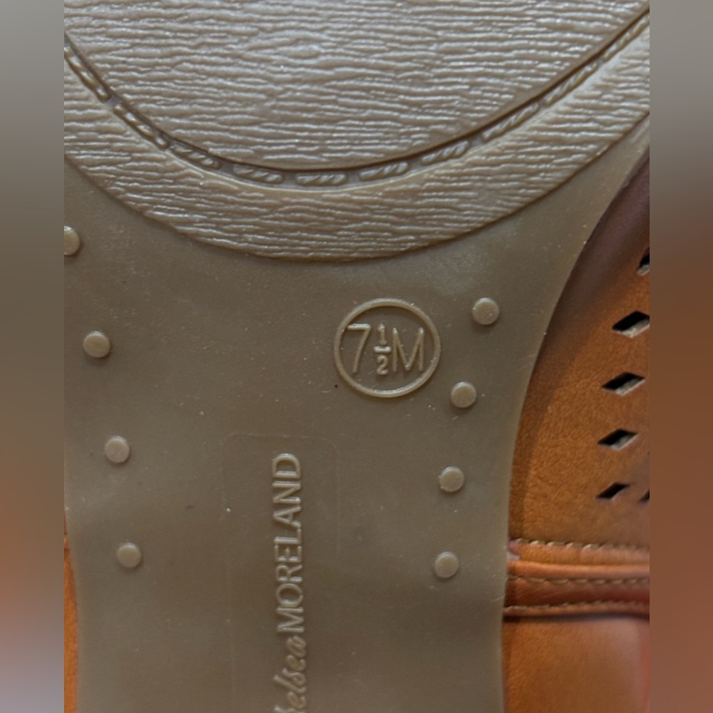 Chelsea Moreland Maddie cage heels
NEW IN ORIGINAL BOX - Picture 4 of 4